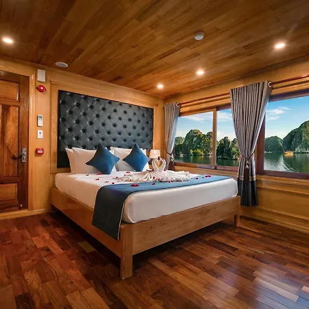 Hotel Venezia Cruises