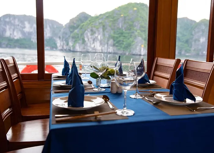  Venezia Cruises Hạ Long